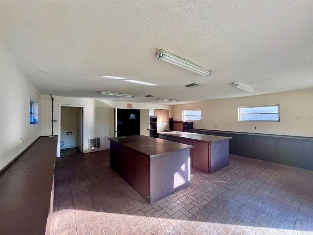 7103 N Carl G Rose Highway Hernando FL 34442