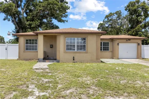 525 38th Street S St Petersburg FL 33711