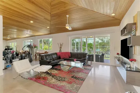 412 Treasure Boat Way Sarasota FL 34242