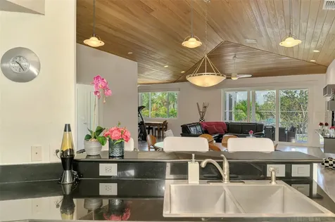 412 Treasure Boat Way Sarasota FL 34242
