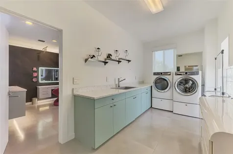 412 Treasure Boat Way Sarasota FL 34242