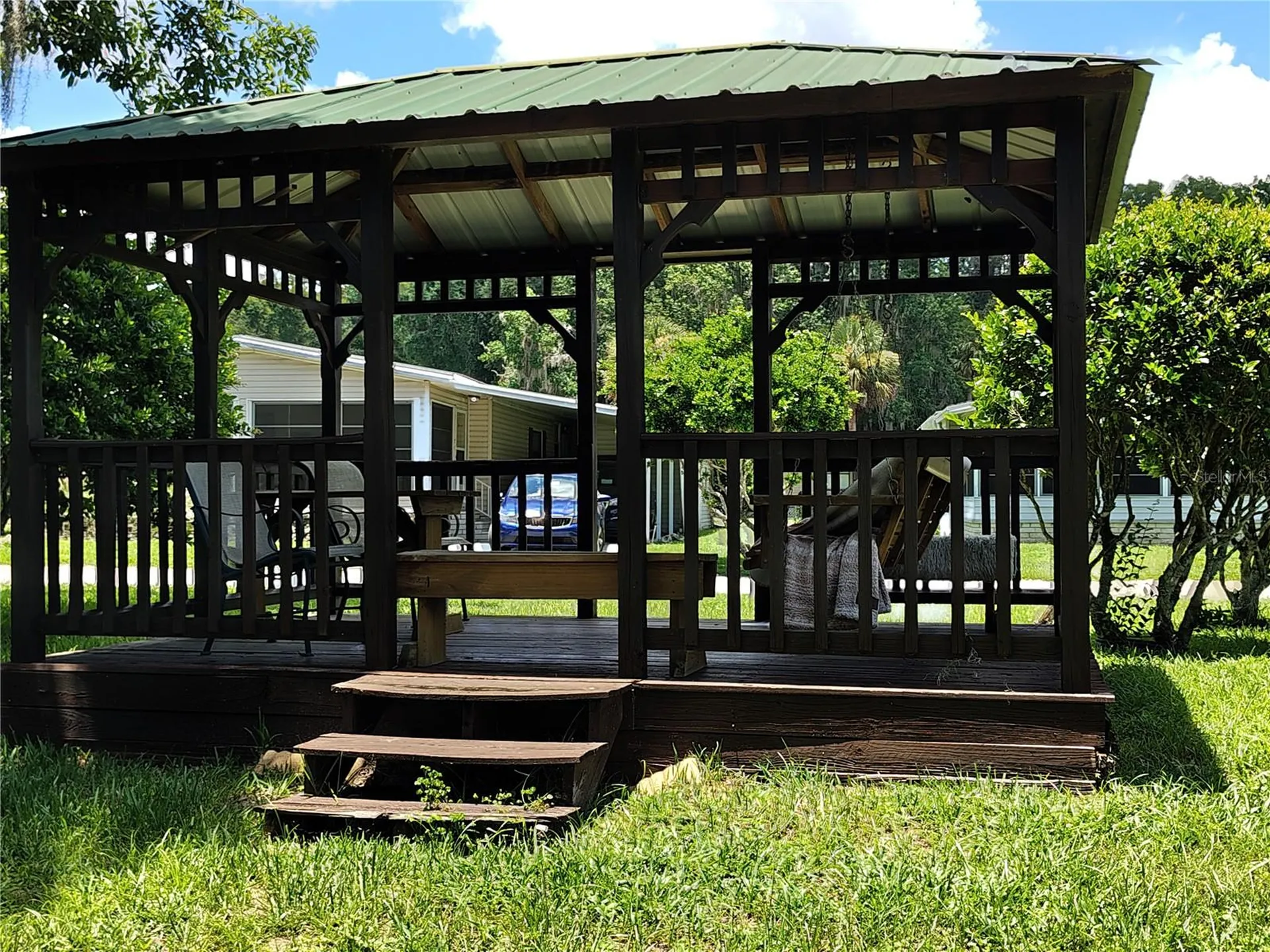 52 Outlet Drive Lake Panasoffkee FL 33538
