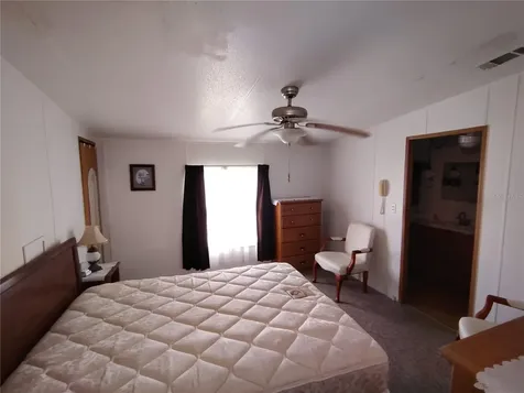 52 Outlet Drive Lake Panasoffkee FL 33538