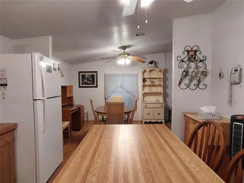 52 Outlet Drive Lake Panasoffkee FL 33538