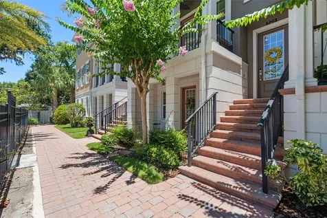 528 Lanark Court Orlando FL 32806