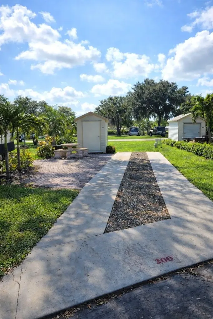 2938 Par Drive Bowling Green FL 33834