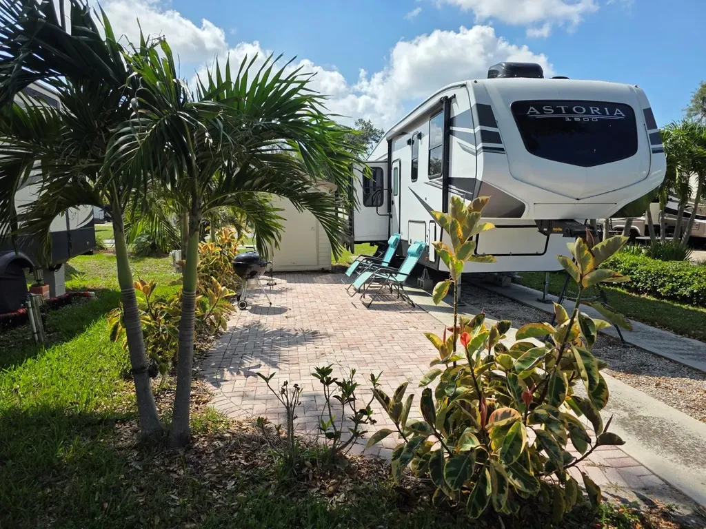 2938 Par Drive Bowling Green FL 33834