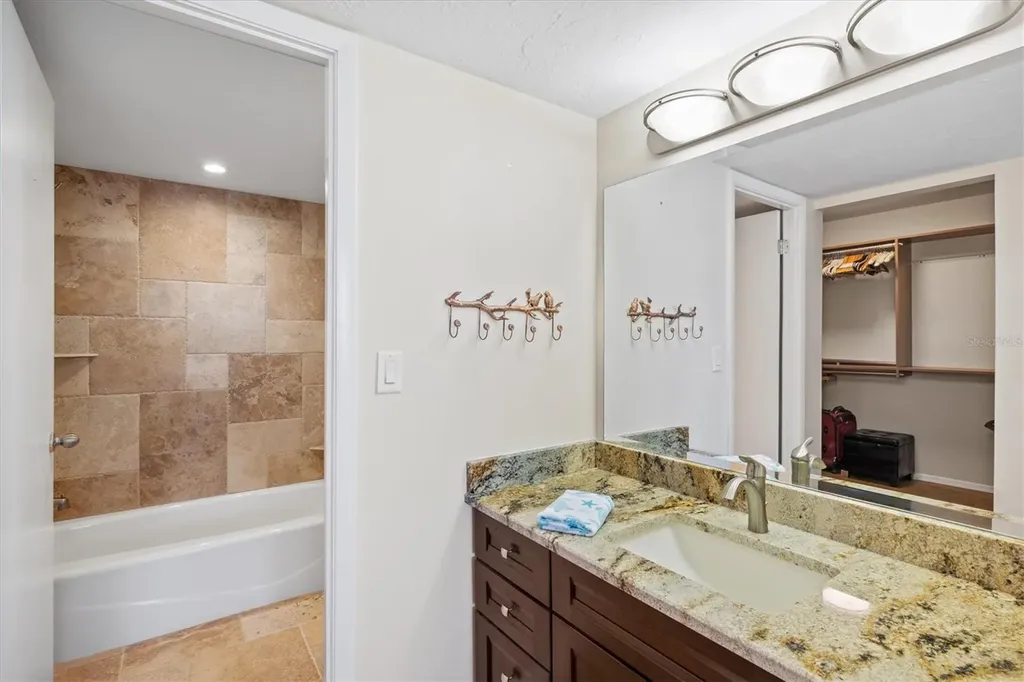 2425 Gulf Of Mexico Drive Longboat Key FL 34228