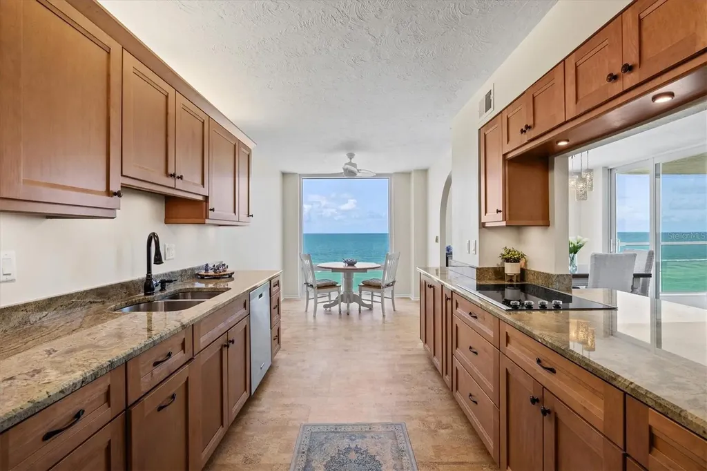 2425 Gulf Of Mexico Drive Longboat Key FL 34228