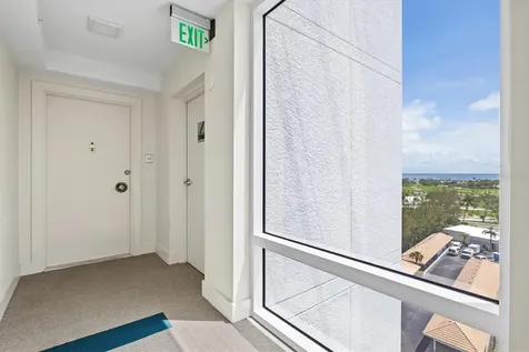 2425 Gulf Of Mexico Drive Longboat Key FL 34228