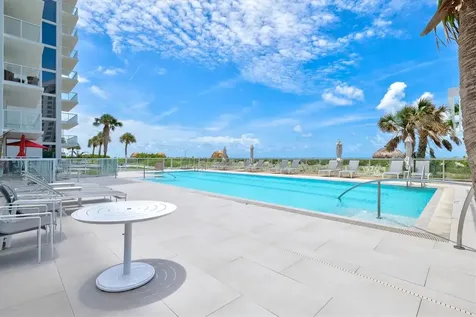 2425 Gulf Of Mexico Drive Longboat Key FL 34228