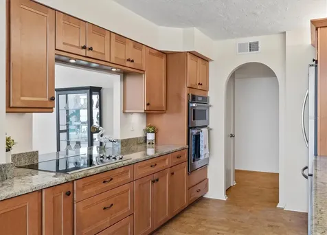 2425 Gulf Of Mexico Drive Longboat Key FL 34228