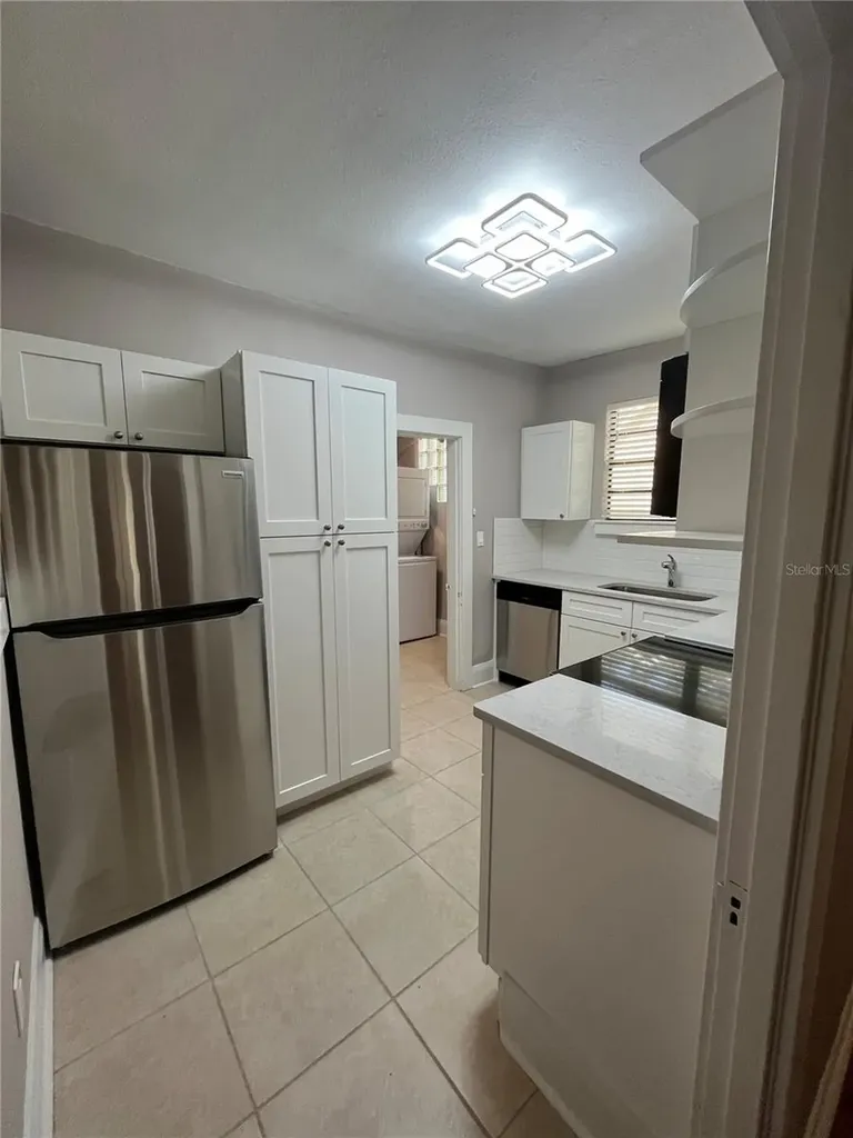 3303 W Empedrado Street Tampa FL 33629