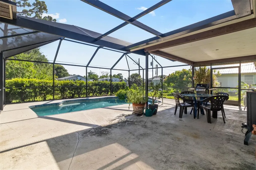 11068 Jacqueline Avenue Englewood FL 34224