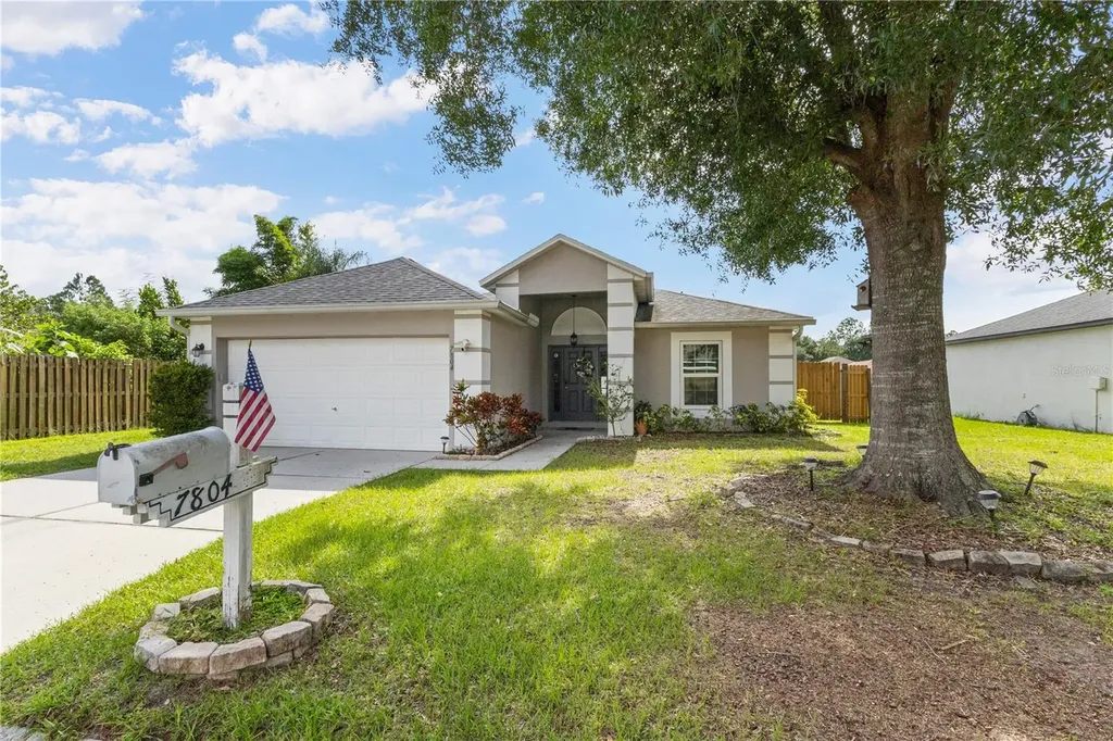 7804 Country Chase Avenue Lakeland FL 33810