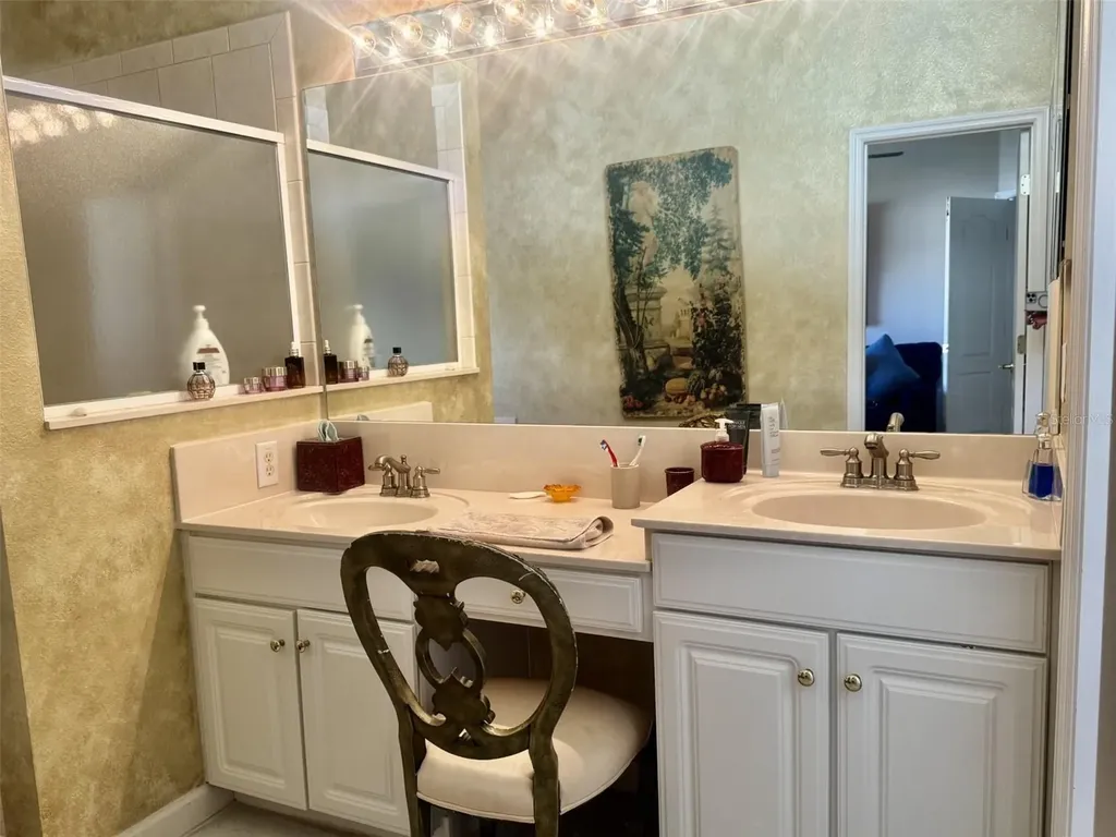 10303 Newington Drive Orlando FL 32836