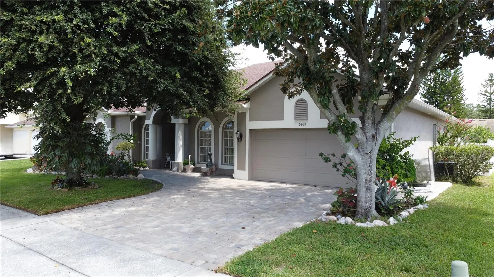 10303 Newington Drive Orlando FL 32836