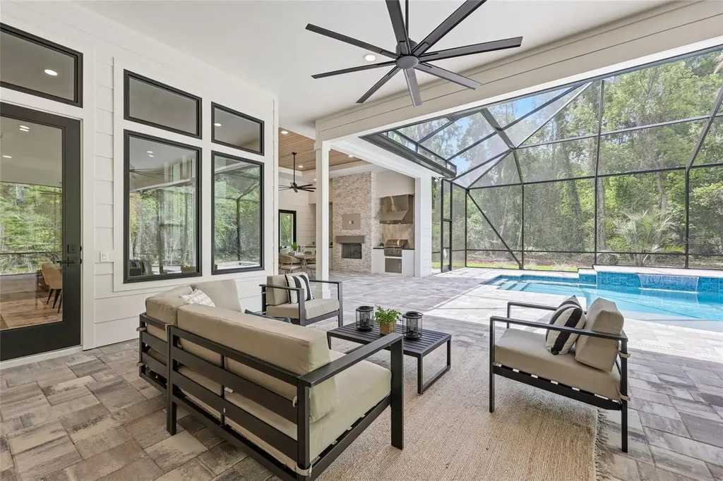 5864 NW 90th Street Gainesville FL 32653