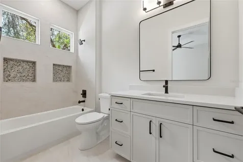 5864 NW 90th Street Gainesville FL 32653