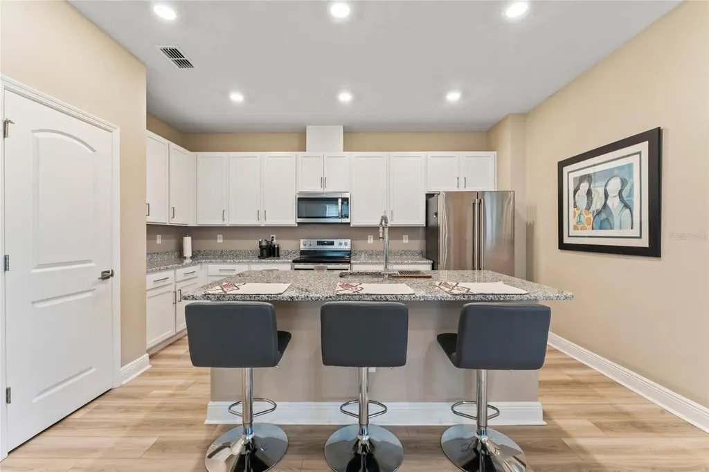 9368 Sandy Bluffs Circle Parrish FL 34219