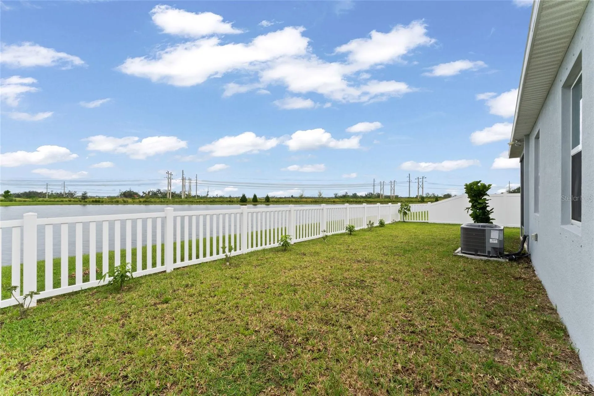 9368 Sandy Bluffs Circle Parrish FL 34219