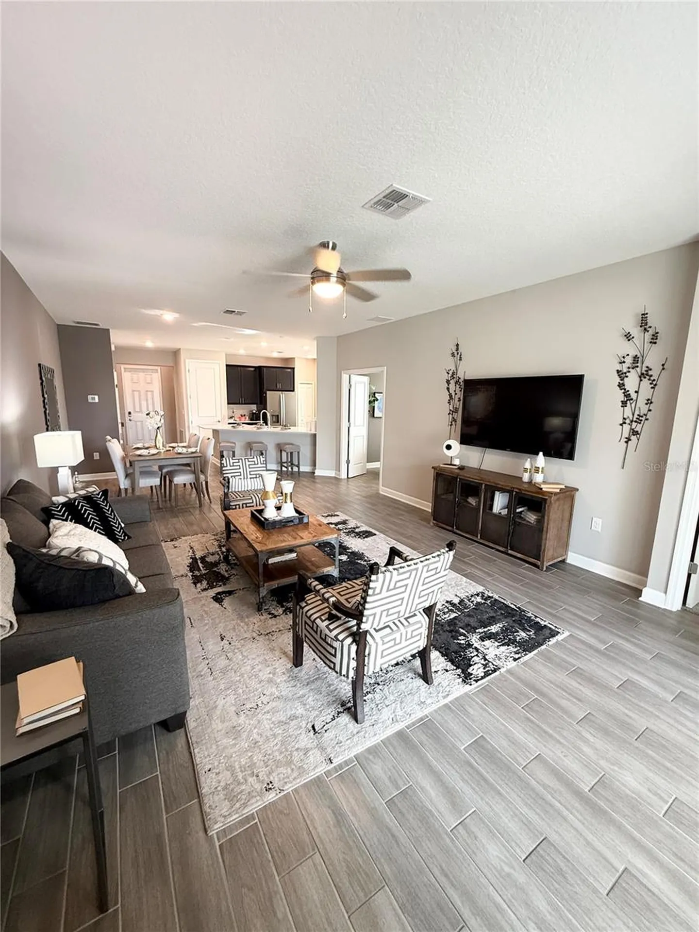2396 Volunteer Avenue Kissimmee FL 34744