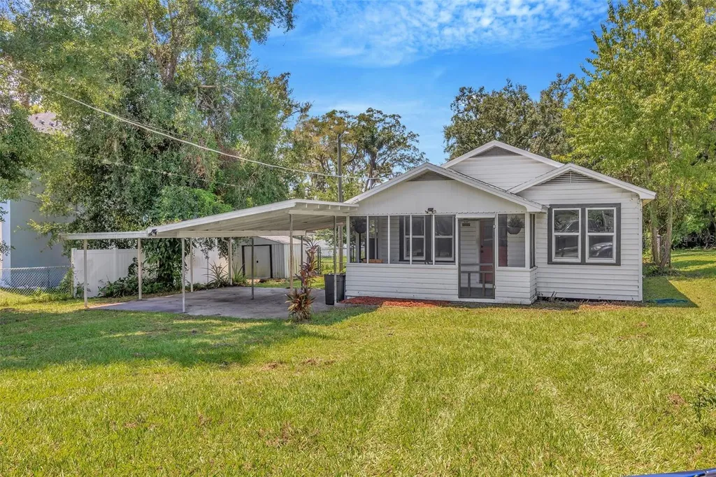 1007 N Burton Street Plant City FL 33563