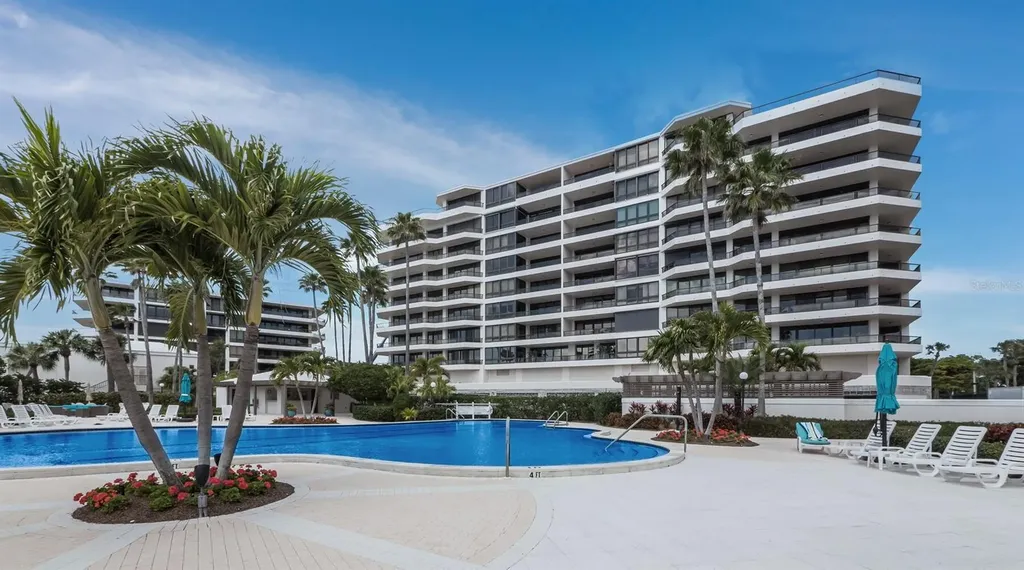 565 Sanctuary Drive Longboat Key FL 34228