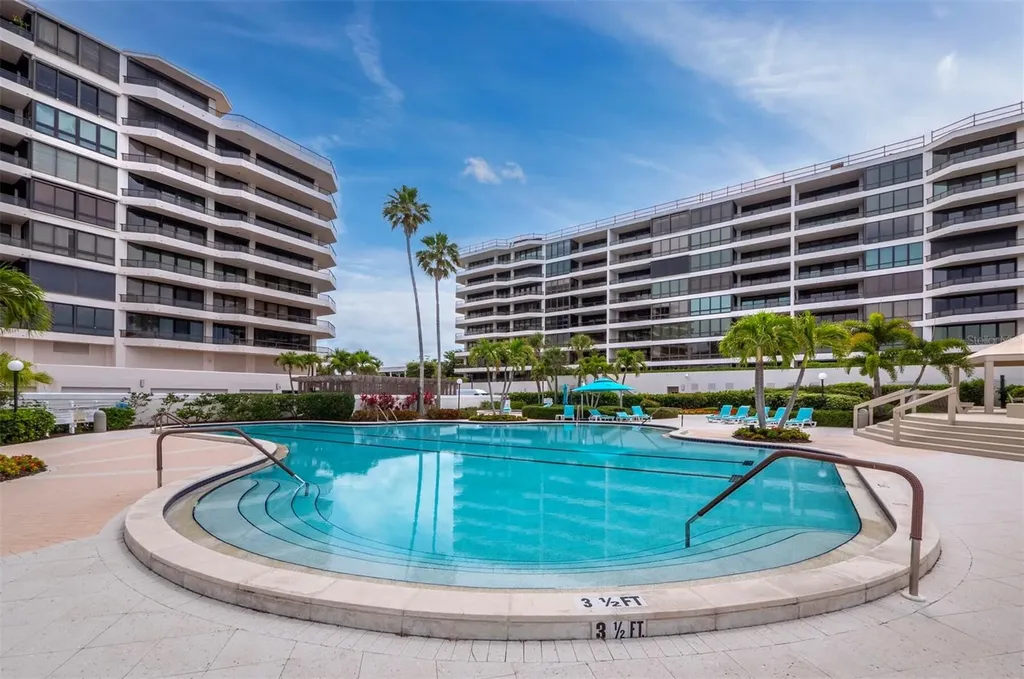 565 Sanctuary Drive Longboat Key FL 34228