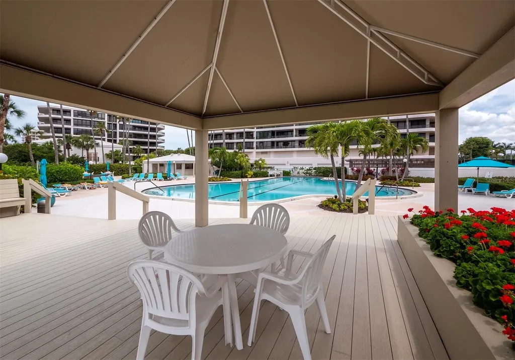 565 Sanctuary Drive Longboat Key FL 34228