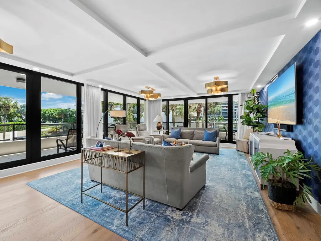 565 Sanctuary Drive Longboat Key FL 34228