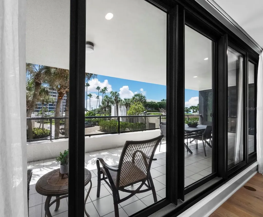 565 Sanctuary Drive Longboat Key FL 34228