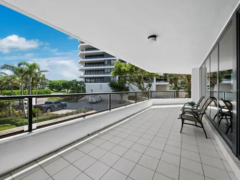 565 Sanctuary Drive Longboat Key FL 34228