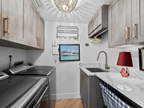 565 Sanctuary Drive Longboat Key FL 34228