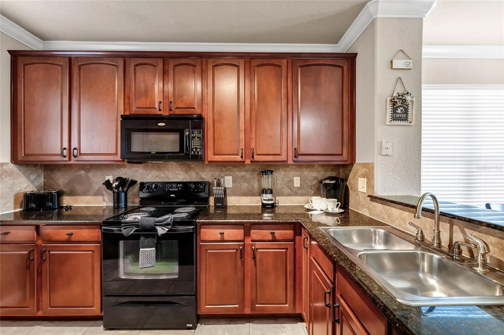 903 Charo Parkway Davenport FL 33897
