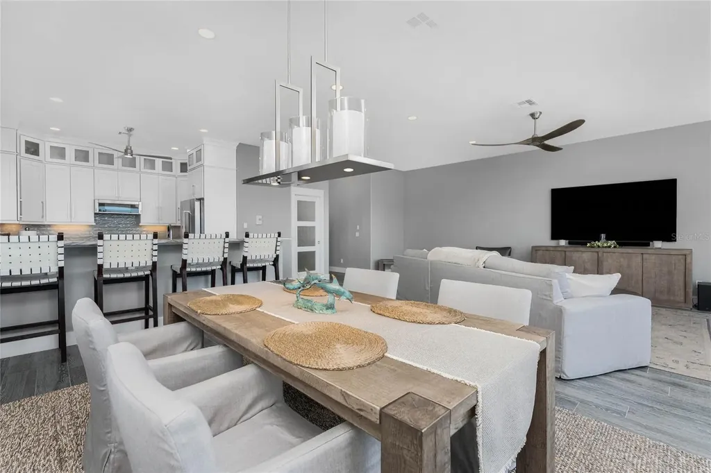 1380 Beach Road Englewood FL 34223