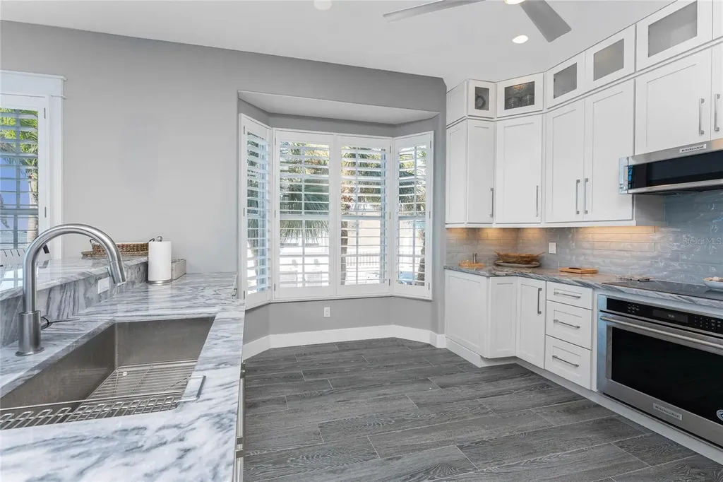 1380 Beach Road Englewood FL 34223