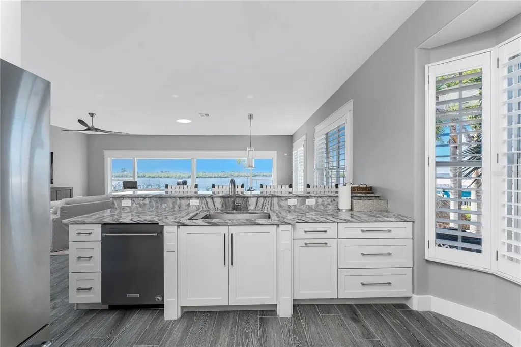 1380 Beach Road Englewood FL 34223