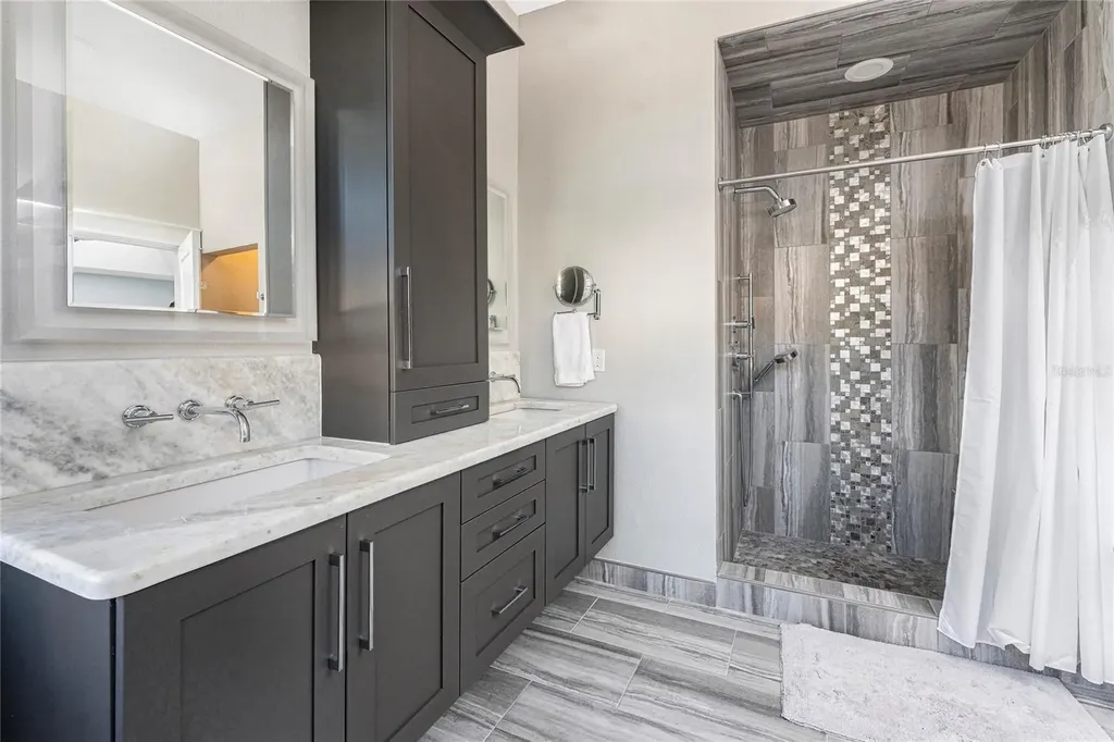 1380 Beach Road Englewood FL 34223