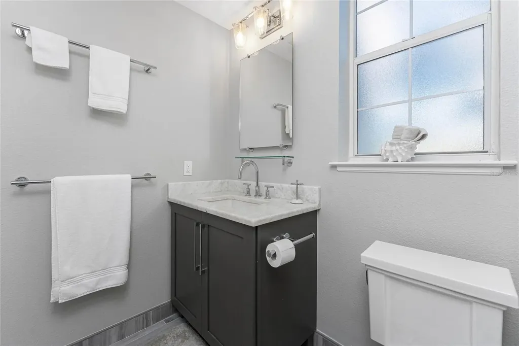 1380 Beach Road Englewood FL 34223