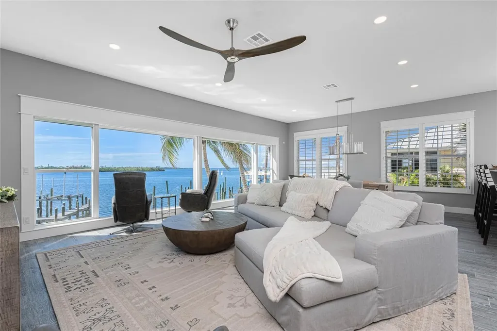 1380 Beach Road Englewood FL 34223