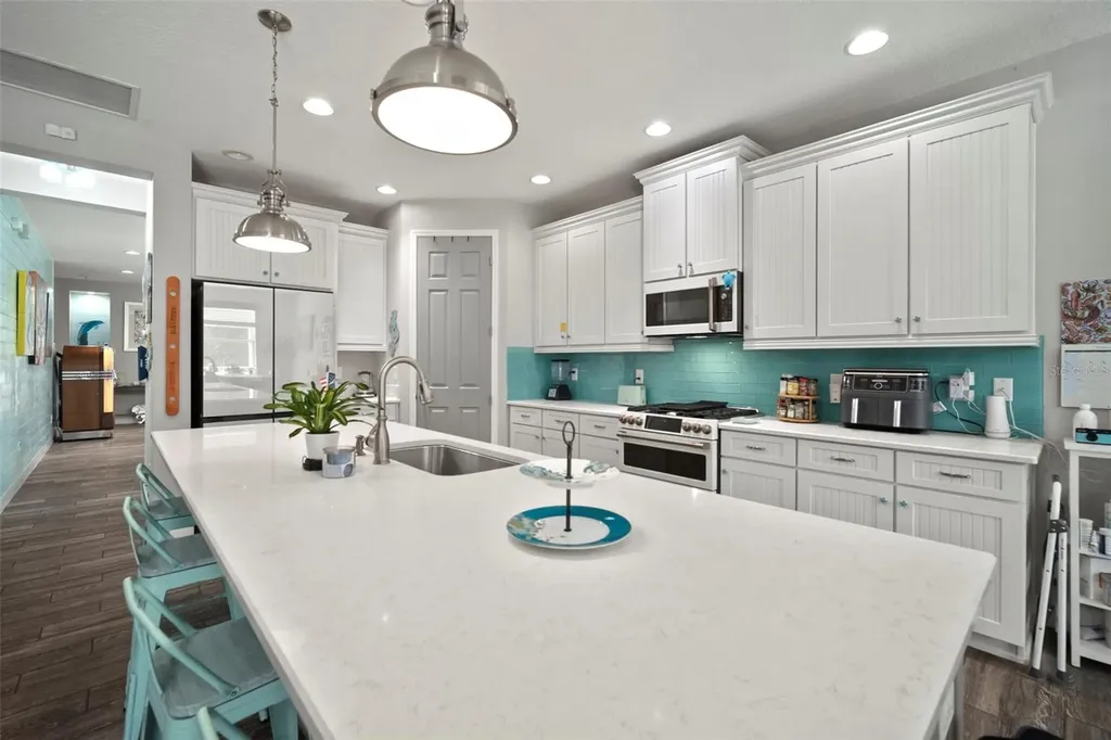 5125 Admiral Pointe Drive Apollo Beach FL 33572