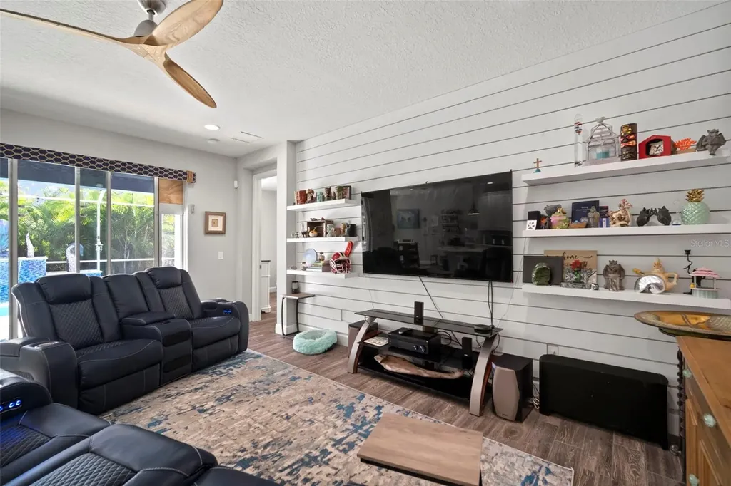 5125 Admiral Pointe Drive Apollo Beach FL 33572