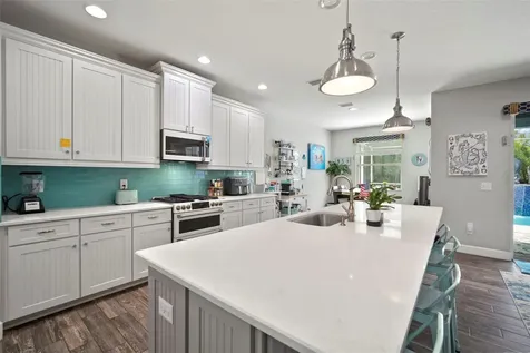 5125 Admiral Pointe Drive Apollo Beach FL 33572