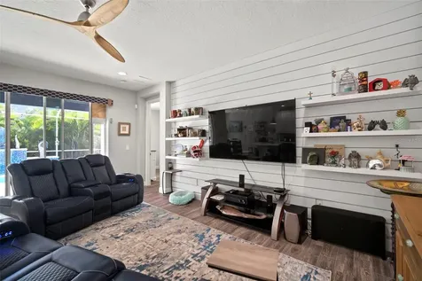 5125 Admiral Pointe Drive Apollo Beach FL 33572