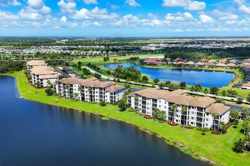 16904 Vardon Terrace Bradenton FL 34211