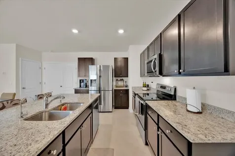 2497 Ribbon Fall Avenue Davenport FL 33837