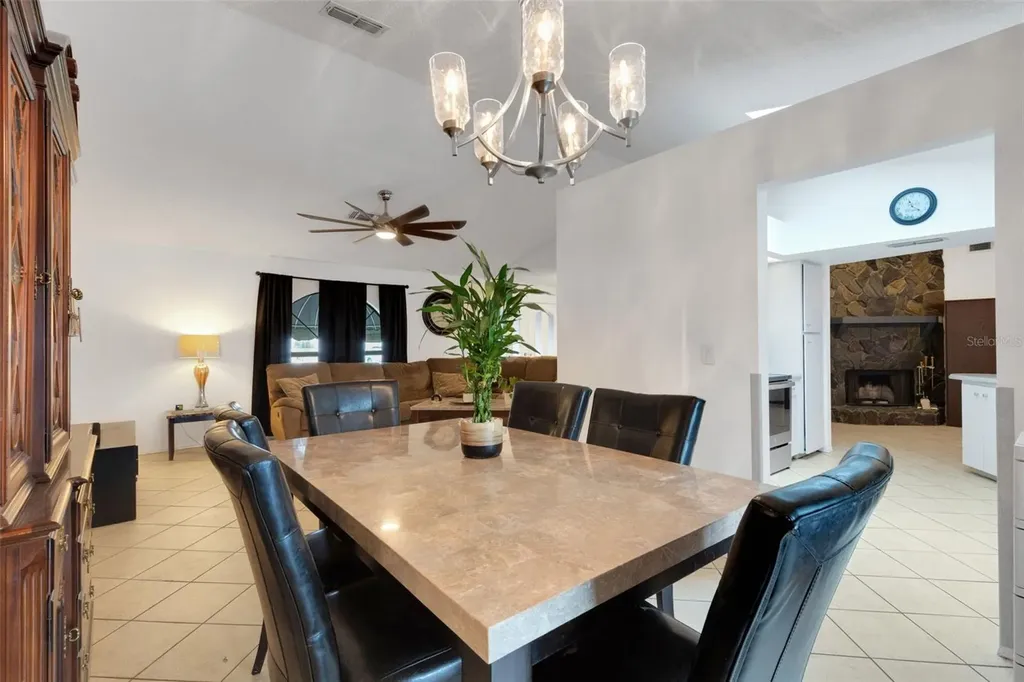 5709 39th Street Circle E Bradenton FL 34203