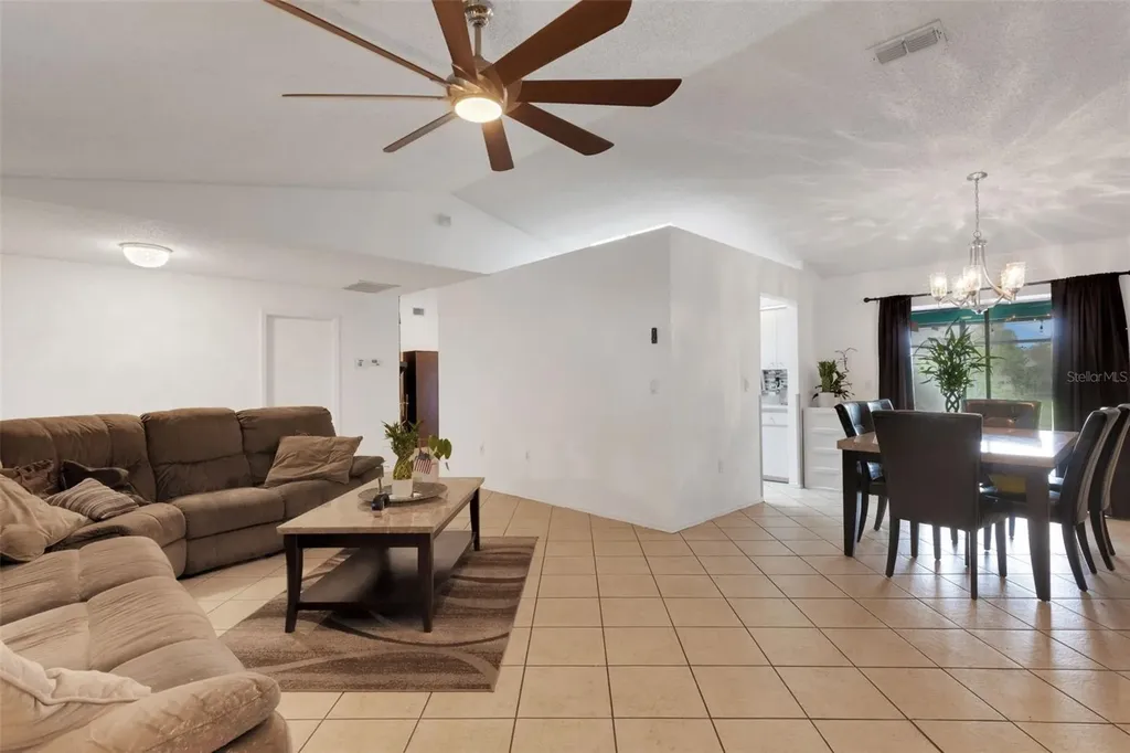 5709 39th Street Circle E Bradenton FL 34203