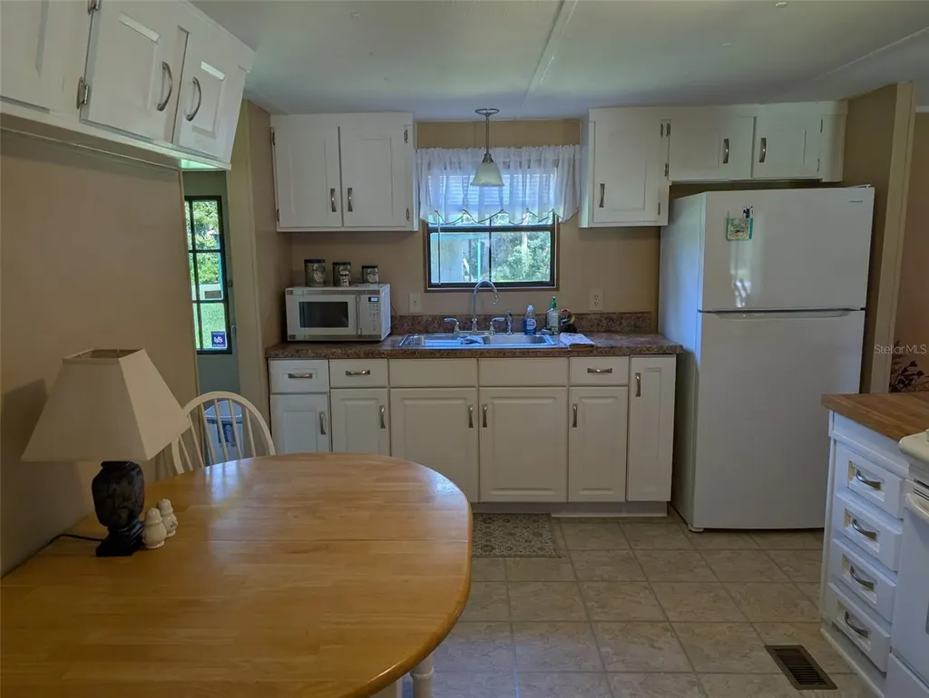 56314 Blue Creek Road Astor FL 32102